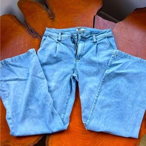 Low Rise Wide Leg Jeans KUT